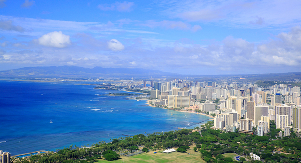 ダイヤモンドヘッド山頂からワイキキビーチを望むの画像